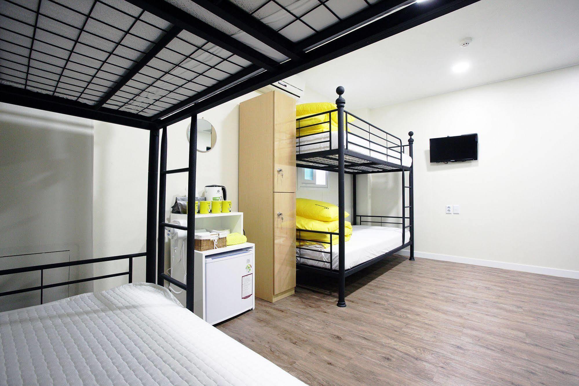 24 Guesthouse Myeongdong Avenue Seul Exterior foto