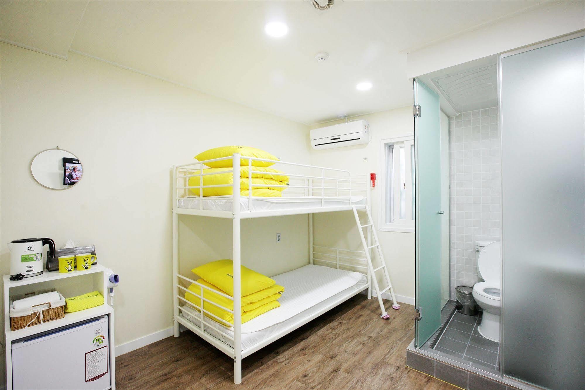 24 Guesthouse Myeongdong Avenue Seul Exterior foto